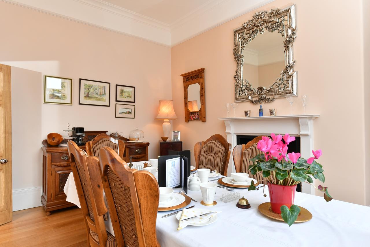 Heritage Bed And Breakfast Calne Exterior foto
